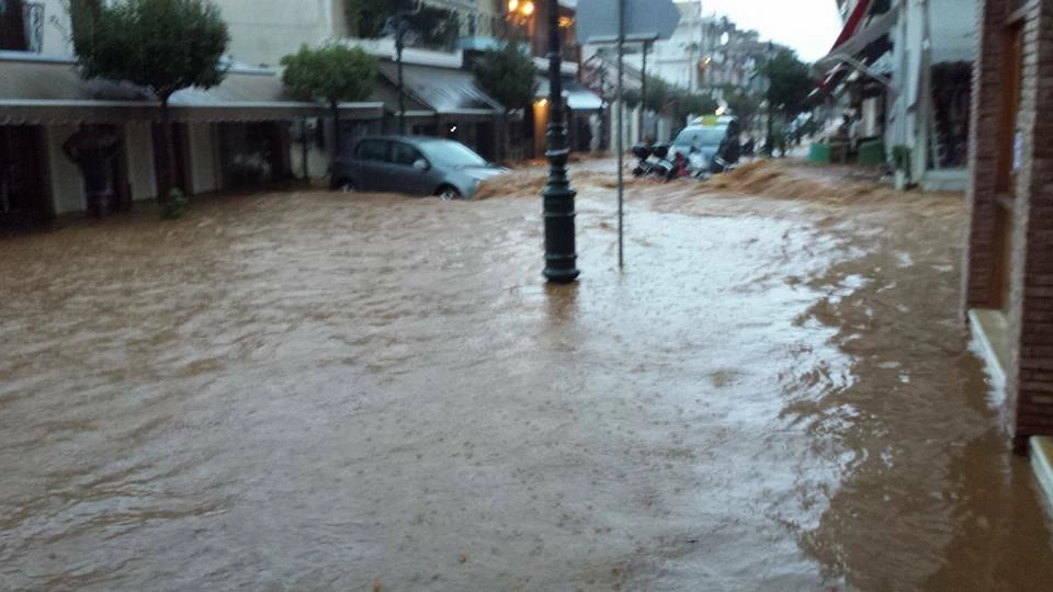 Έλληνες ερευνητές προειδοποιούν: Οι σεισμοί και οι πλημμύρες μπορούν να κόψουν το ρεύμα ακόμη και για μήνες